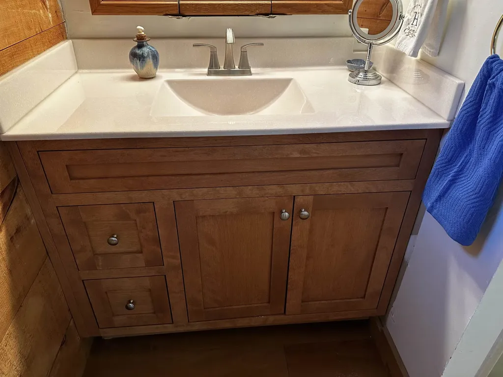 24 Sawyers Crossing Road Swanzey NH 03446