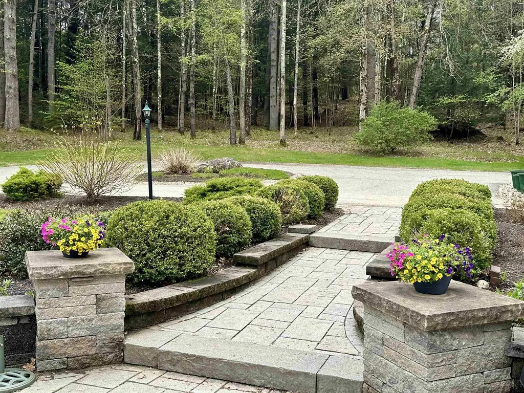 24 Sawyers Crossing Road Swanzey NH 03446
