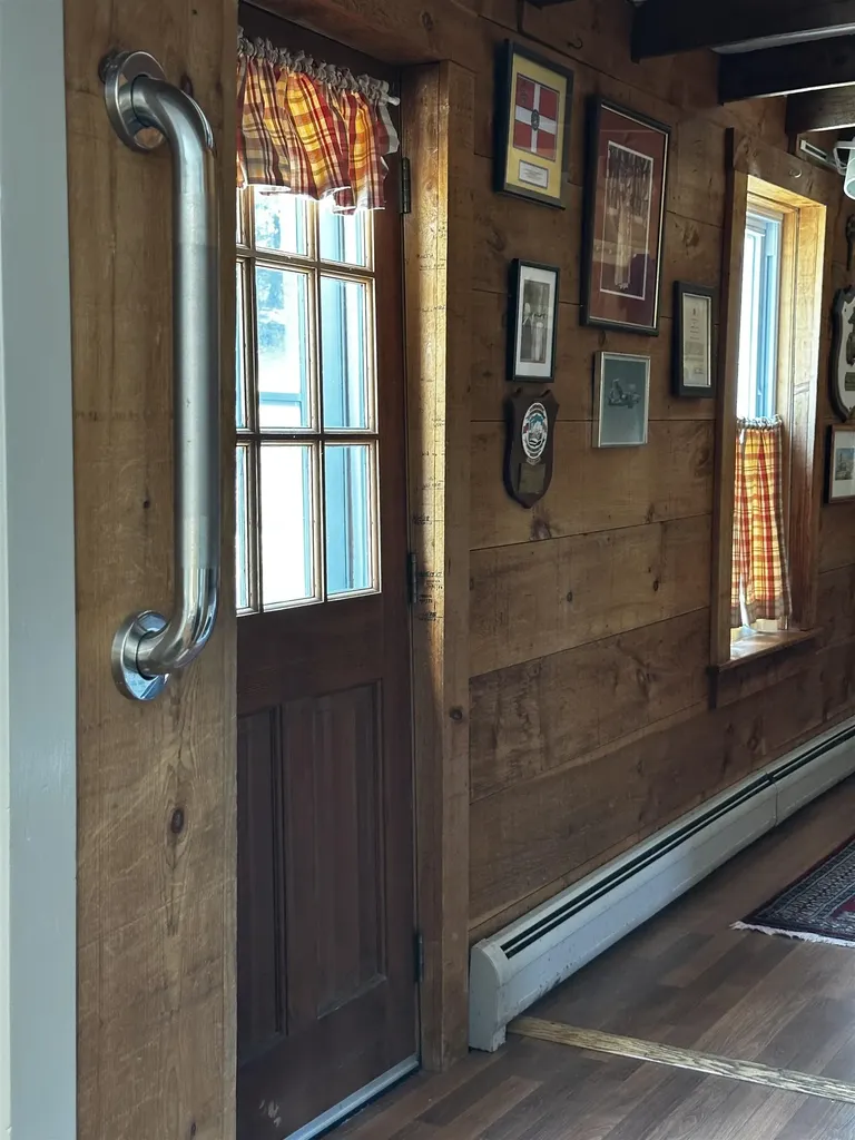 24 Sawyers Crossing Road Swanzey NH 03446