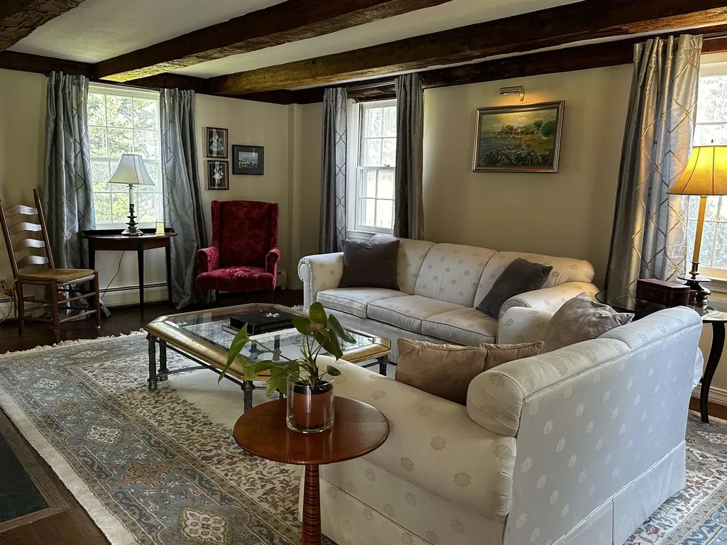 24 Sawyers Crossing Road Swanzey NH 03446