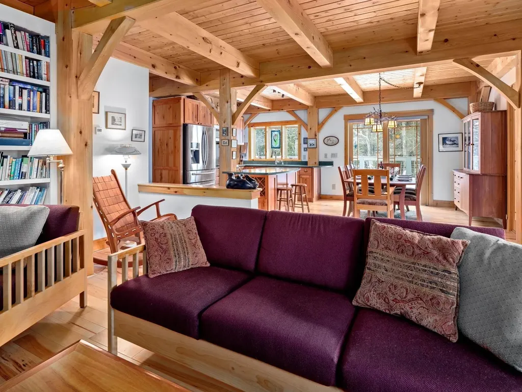 43 Rowdis Road Greensboro VT 05841