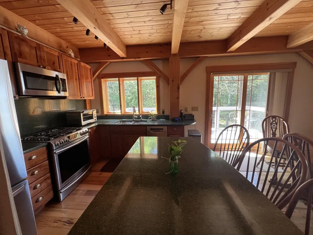 43 Rowdis Road Greensboro VT 05841