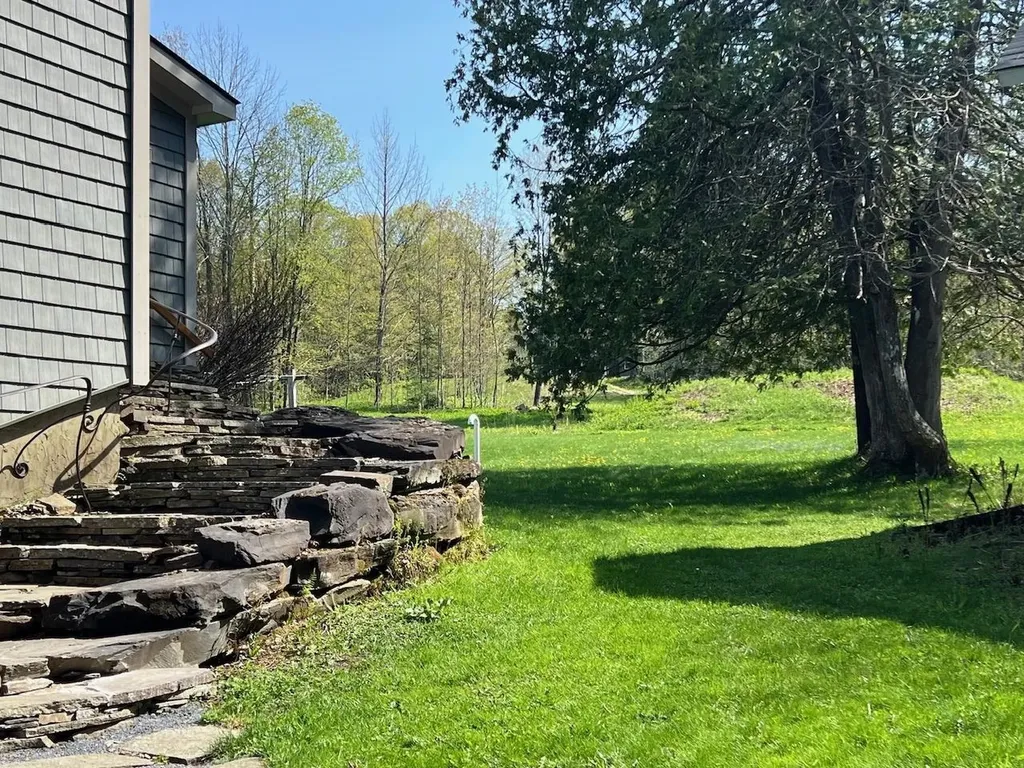 43 Rowdis Road Greensboro VT 05841