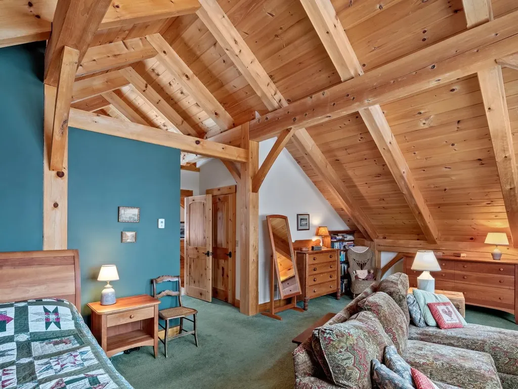 43 Rowdis Road Greensboro VT 05841