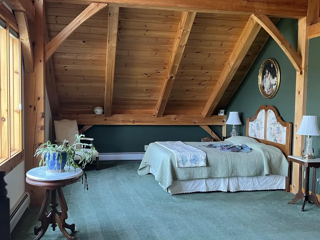 43 Rowdis Road Greensboro VT 05841