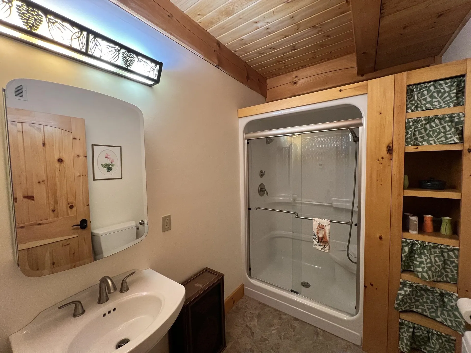 43 Rowdis Road Greensboro VT 05841