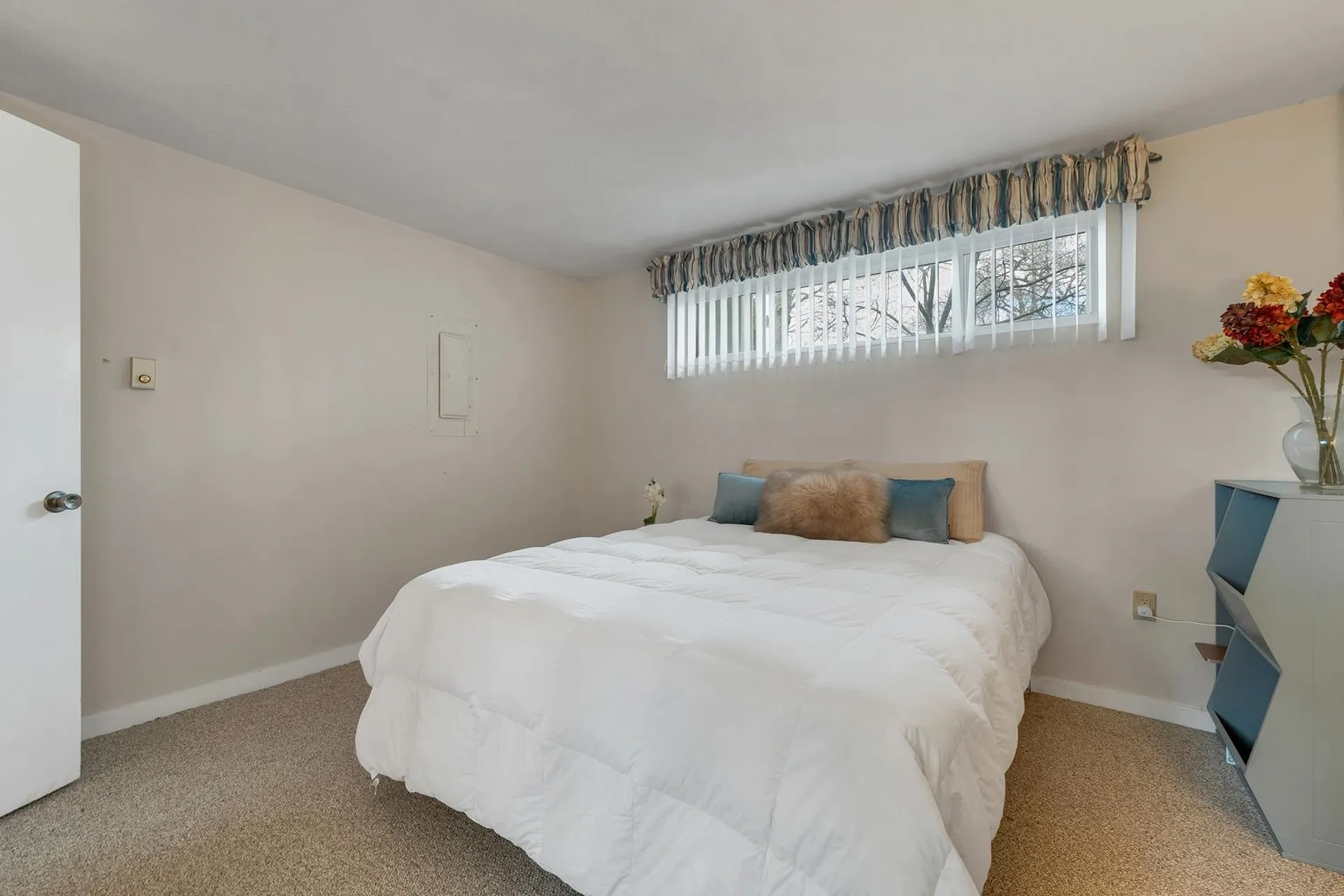 23 Pleasant Street Meredith NH 03253