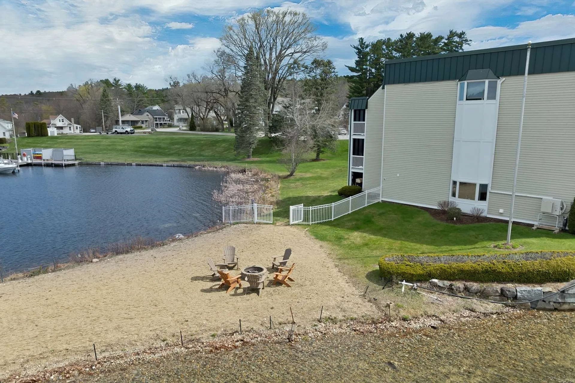 23 Pleasant Street Meredith NH 03253