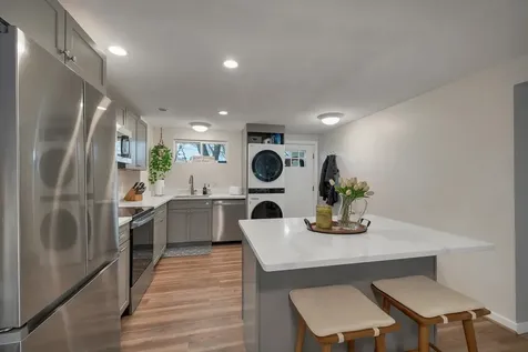 23 Pleasant Street Meredith NH 03253
