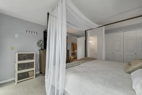 23 Pleasant Street Meredith NH 03253