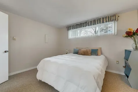 23 Pleasant Street Meredith NH 03253