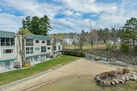 23 Pleasant Street Meredith NH 03253