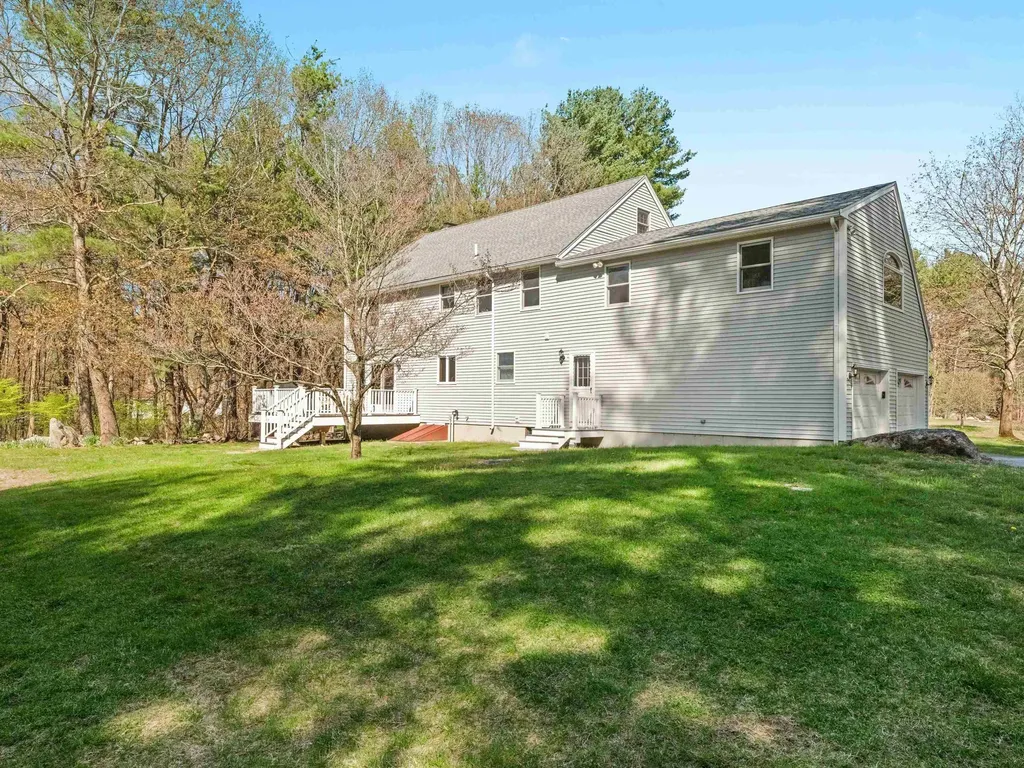 25 Fletcher Drive Pelham NH 03076