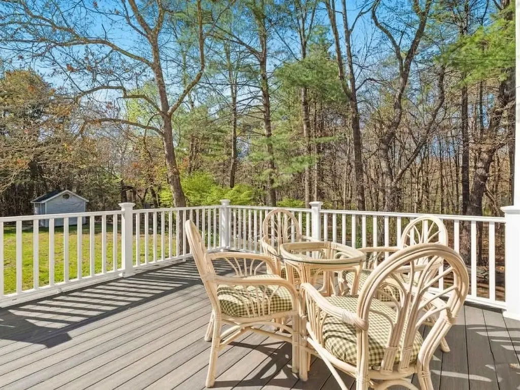 25 Fletcher Drive Pelham NH 03076