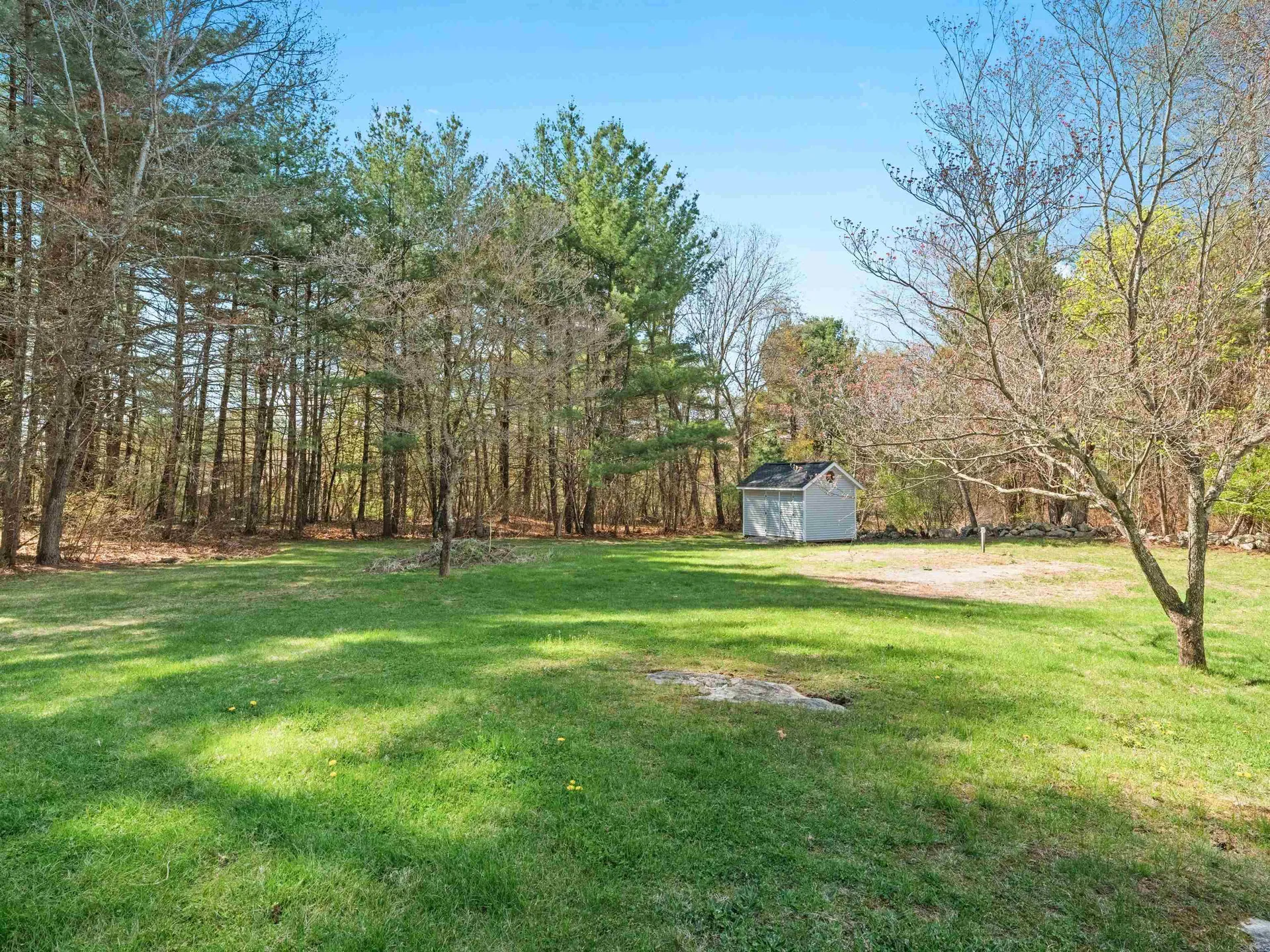 25 Fletcher Drive Pelham NH 03076