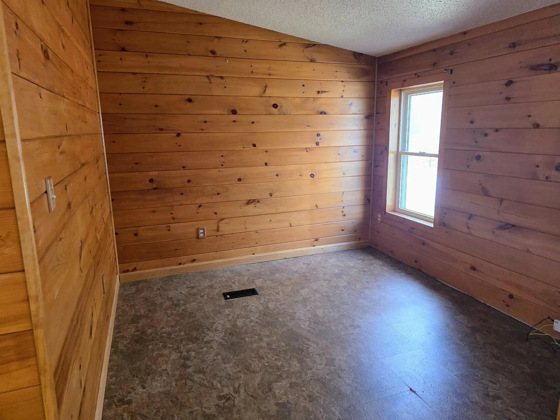 97 Fordway Extension Derry NH 03038