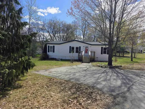 97 Fordway Extension Derry NH 03038