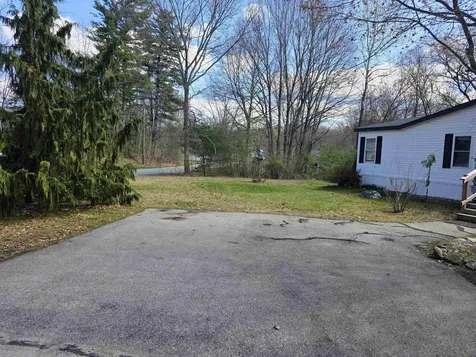97 Fordway Extension Derry NH 03038