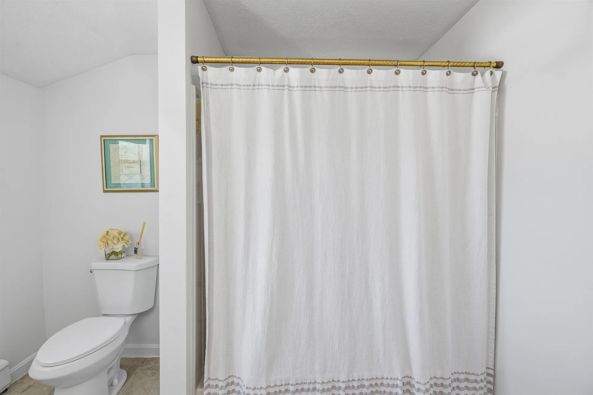 506 Mammoth Road Londonderry NH 03053