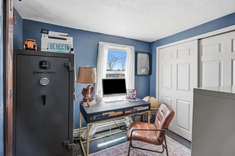 506 Mammoth Road Londonderry NH 03053