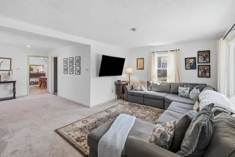 506 Mammoth Road Londonderry NH 03053