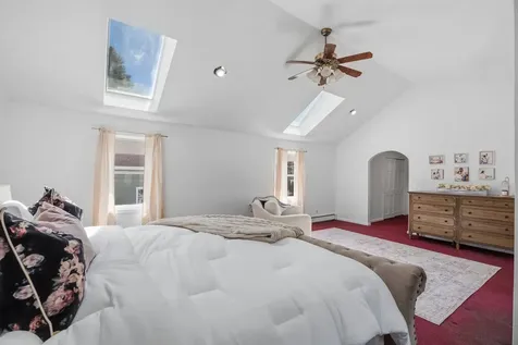506 Mammoth Road Londonderry NH 03053