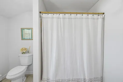 506 Mammoth Road Londonderry NH 03053