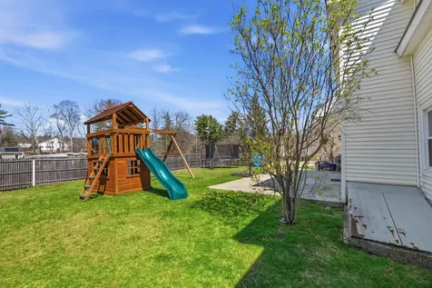 506 Mammoth Road Londonderry NH 03053