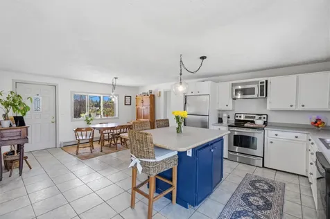 506 Mammoth Road Londonderry NH 03053