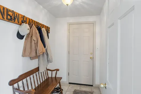 506 Mammoth Road Londonderry NH 03053