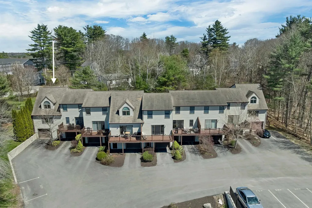 422 Ledgeview Drive Rochester NH 03867