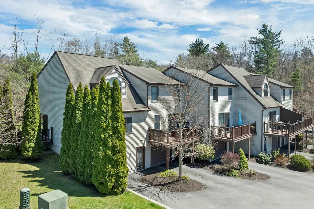 422 Ledgeview Drive Rochester NH 03867