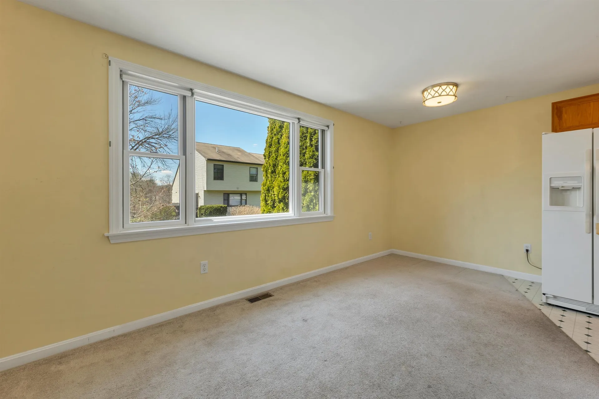 422 Ledgeview Drive Rochester NH 03867