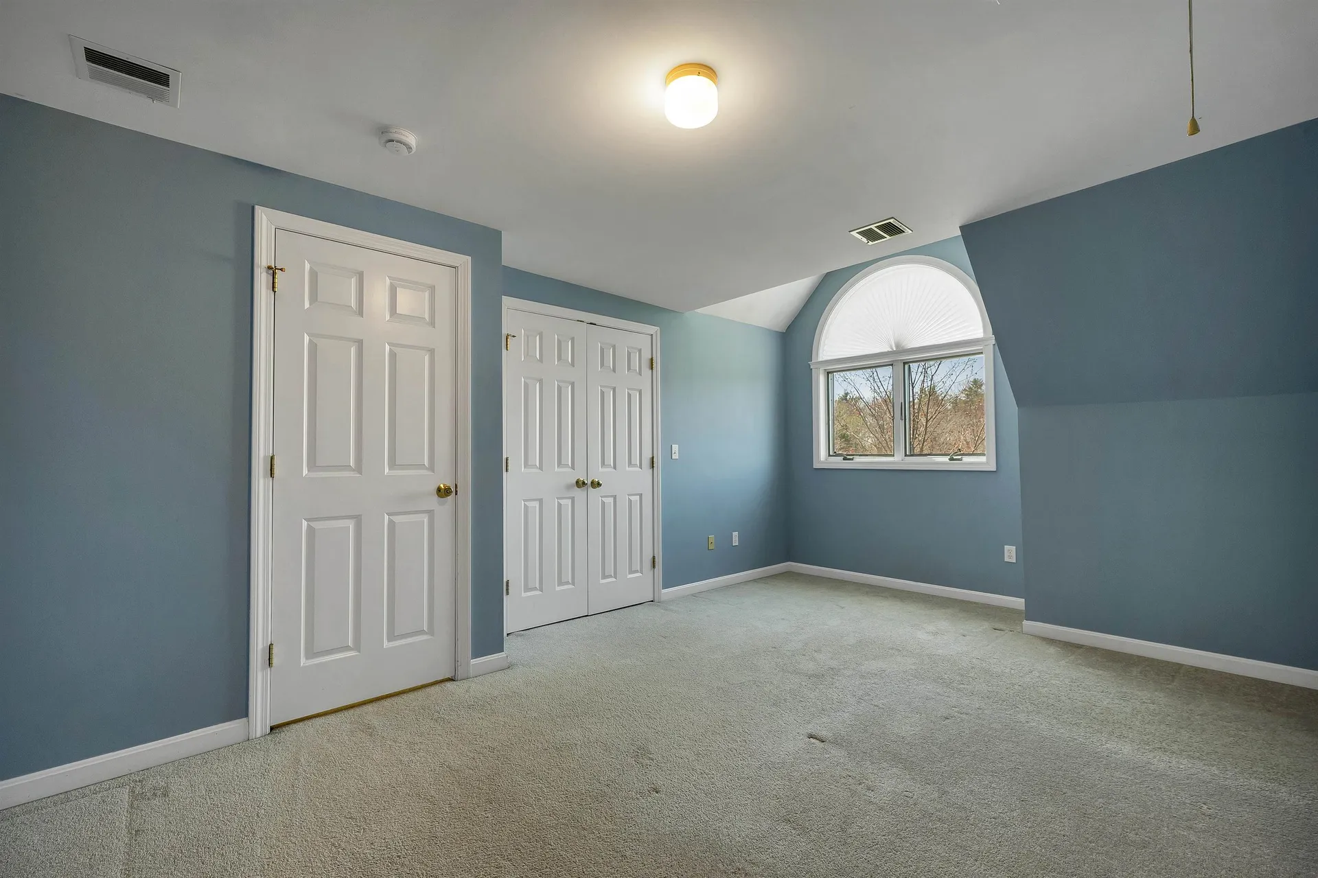 422 Ledgeview Drive Rochester NH 03867