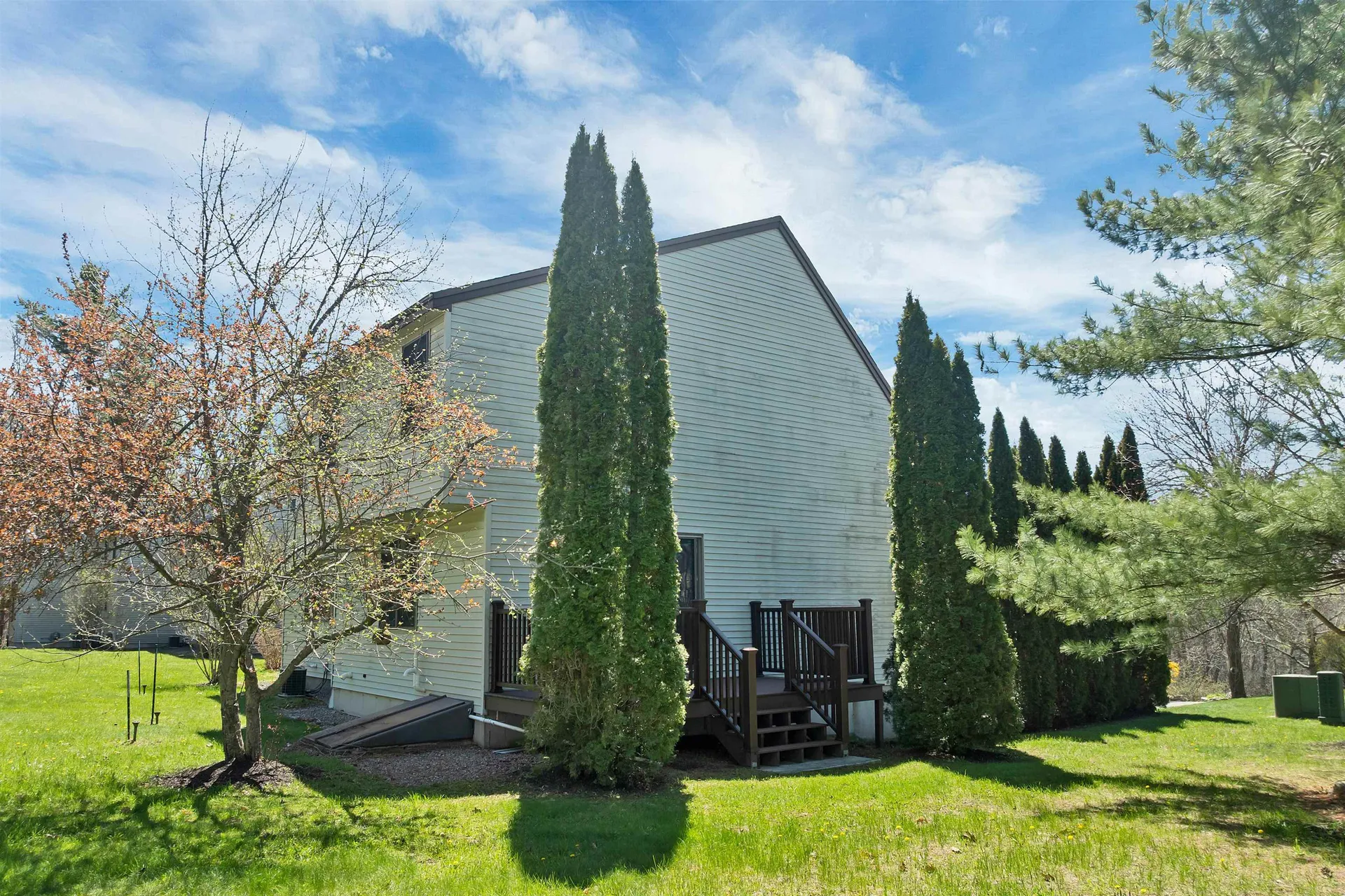 422 Ledgeview Drive Rochester NH 03867