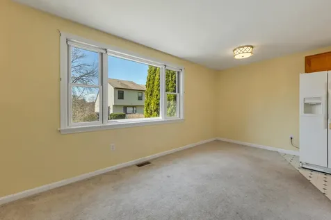 422 Ledgeview Drive Rochester NH 03867