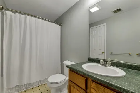 422 Ledgeview Drive Rochester NH 03867