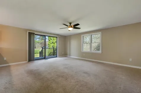 422 Ledgeview Drive Rochester NH 03867
