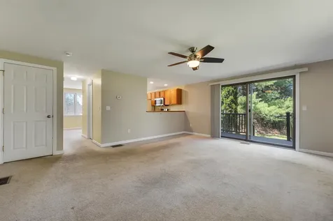 422 Ledgeview Drive Rochester NH 03867