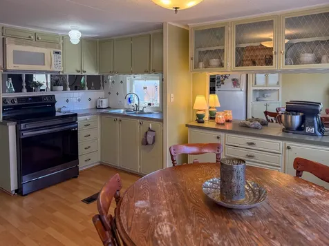 862 Mayhew Turnpike Bridgewater NH 03222