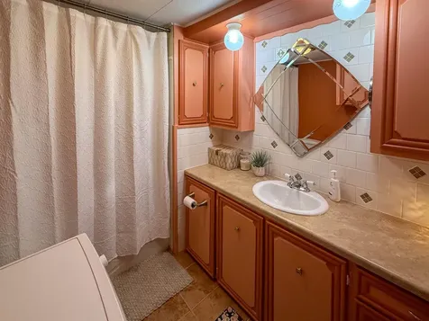 862 Mayhew Turnpike Bridgewater NH 03222