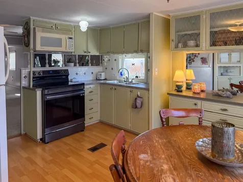 862 Mayhew Turnpike Bridgewater NH 03222