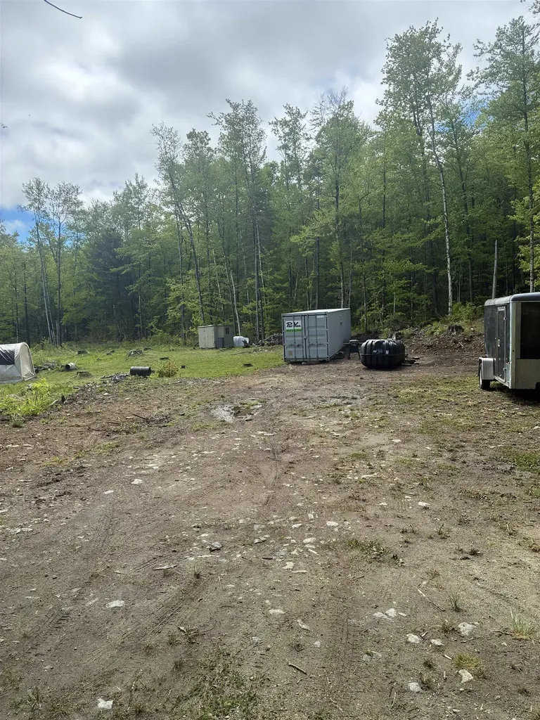 59 Frescoln Road Wentworth NH 03282