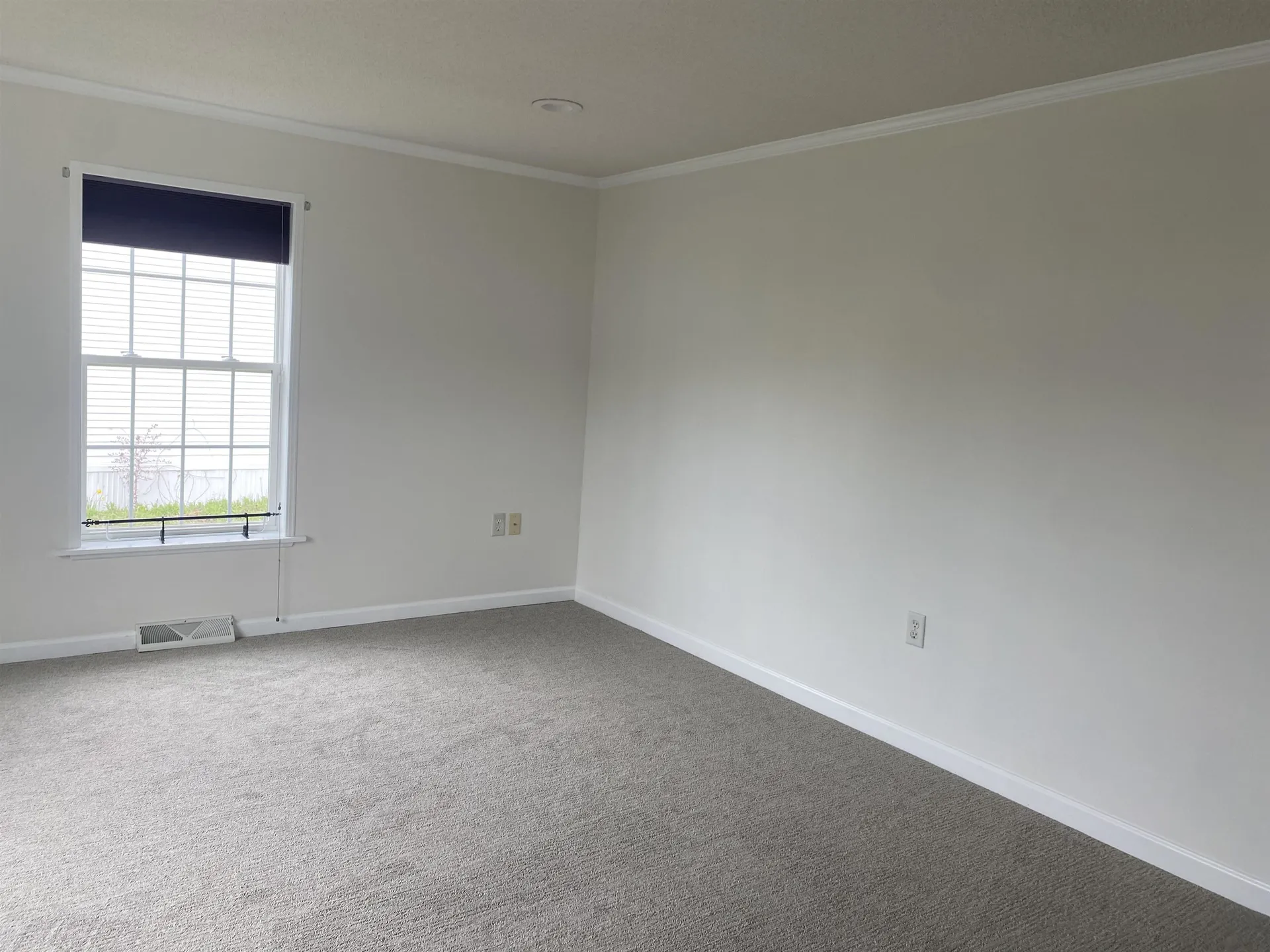 163 Staples Street Seabrook NH 03874
