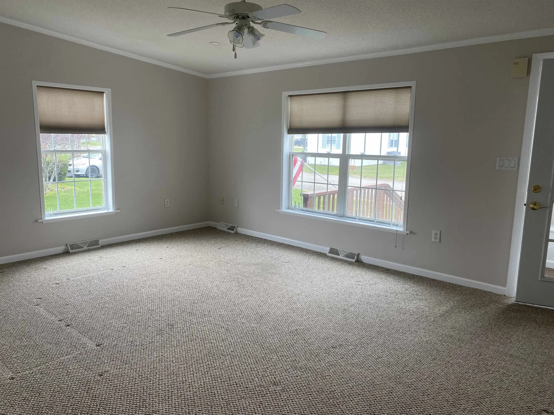 163 Staples Street Seabrook NH 03874