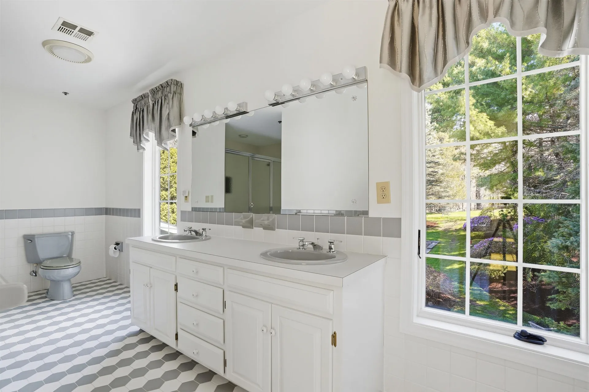 12 Winding Brook Drive Stratham NH 03885