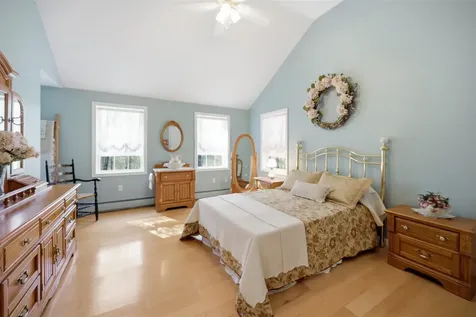 5 Sleeper Lane Sandown NH 03873