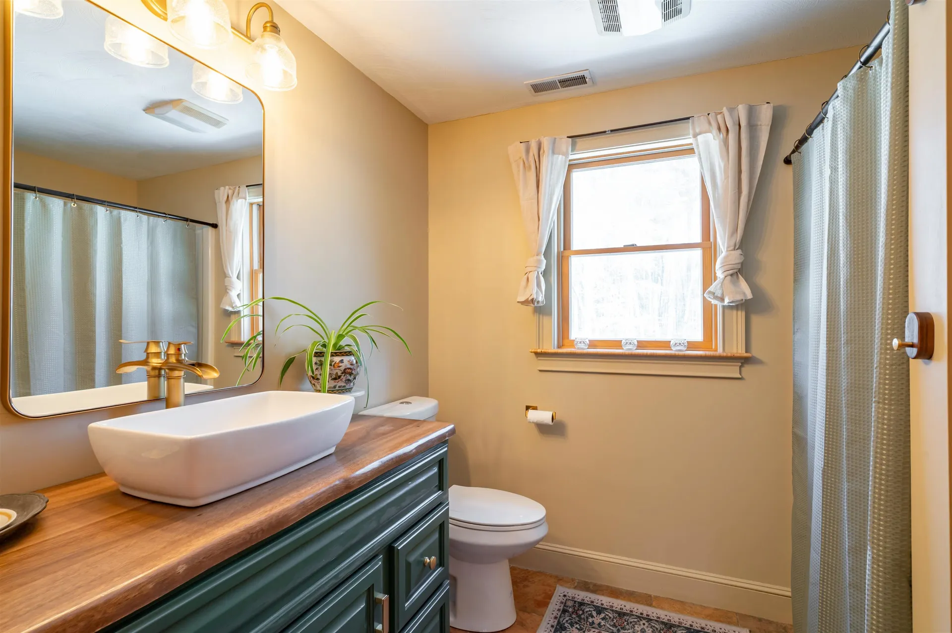 43 Academy Avenue Atkinson NH 03811