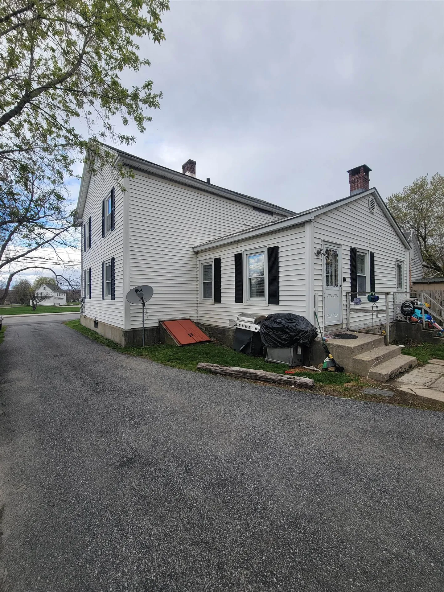 205 County Street Bennington VT 05201