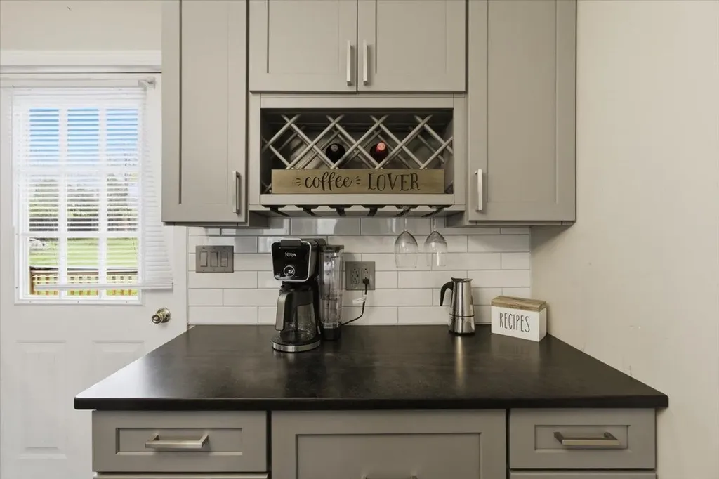 56 Hildur Hill Bennington VT 05201